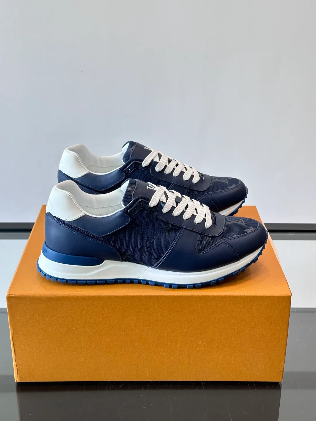 Кроссовки Мужские Louis Vuitton 1269657