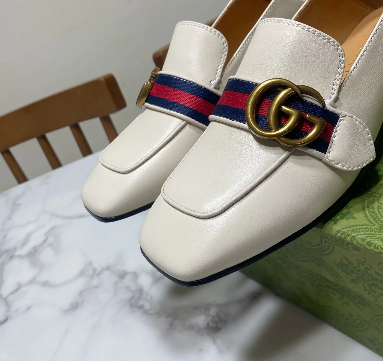 Лоферы И Мокасины Женские Gucci 842928