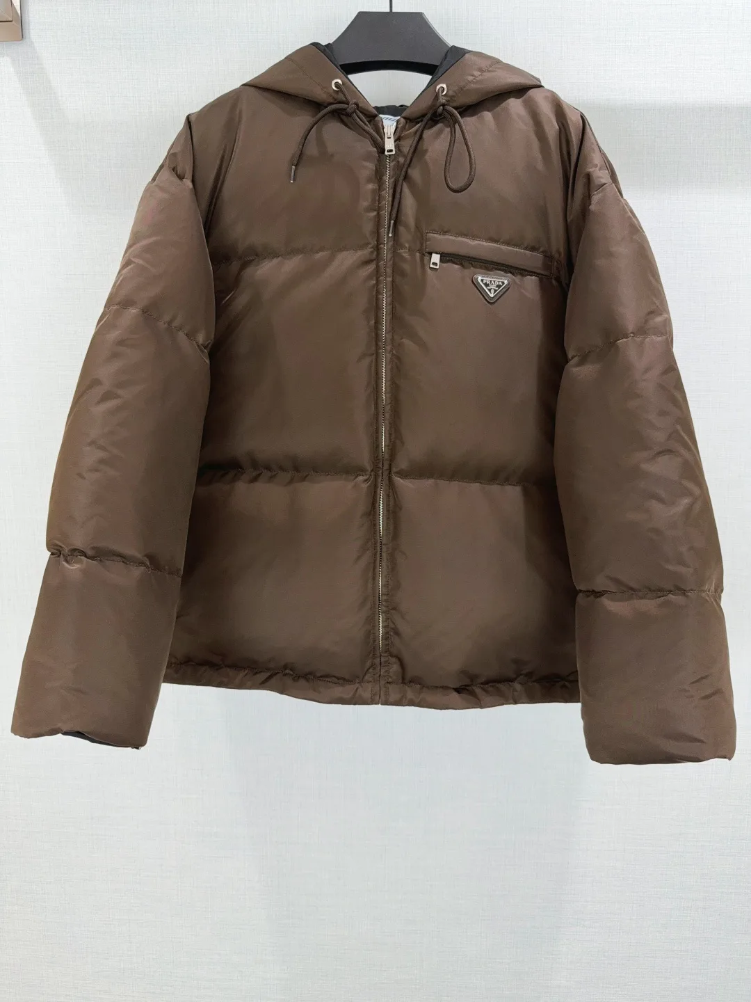 Куртки И Пуховики Женские Prada 18898479