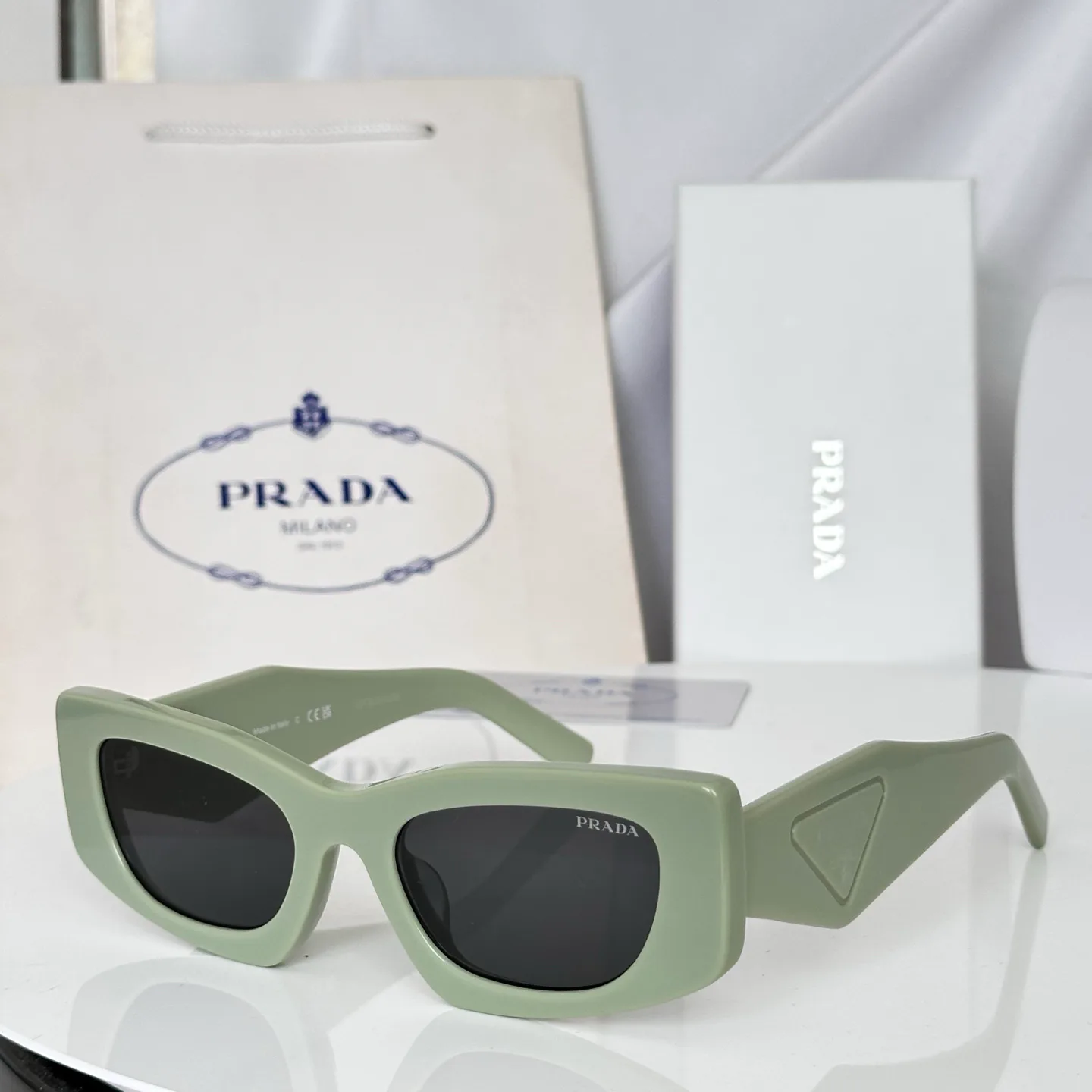 Очки Prada 17633230