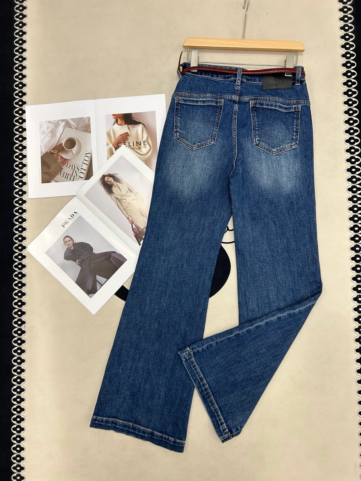 Джинсы Женские Saint Laurent 19045091