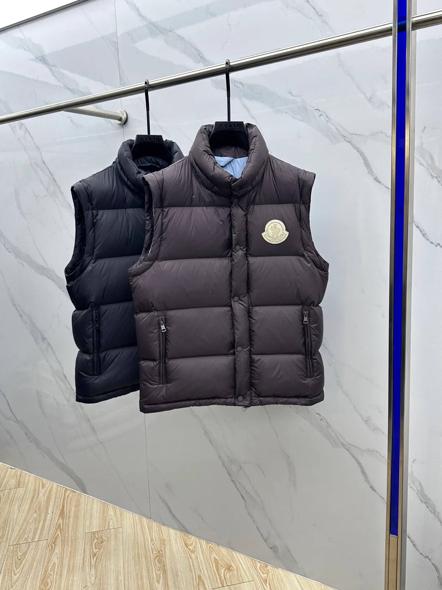 Куртки И Пуховики Мужские Moncler 2237564
