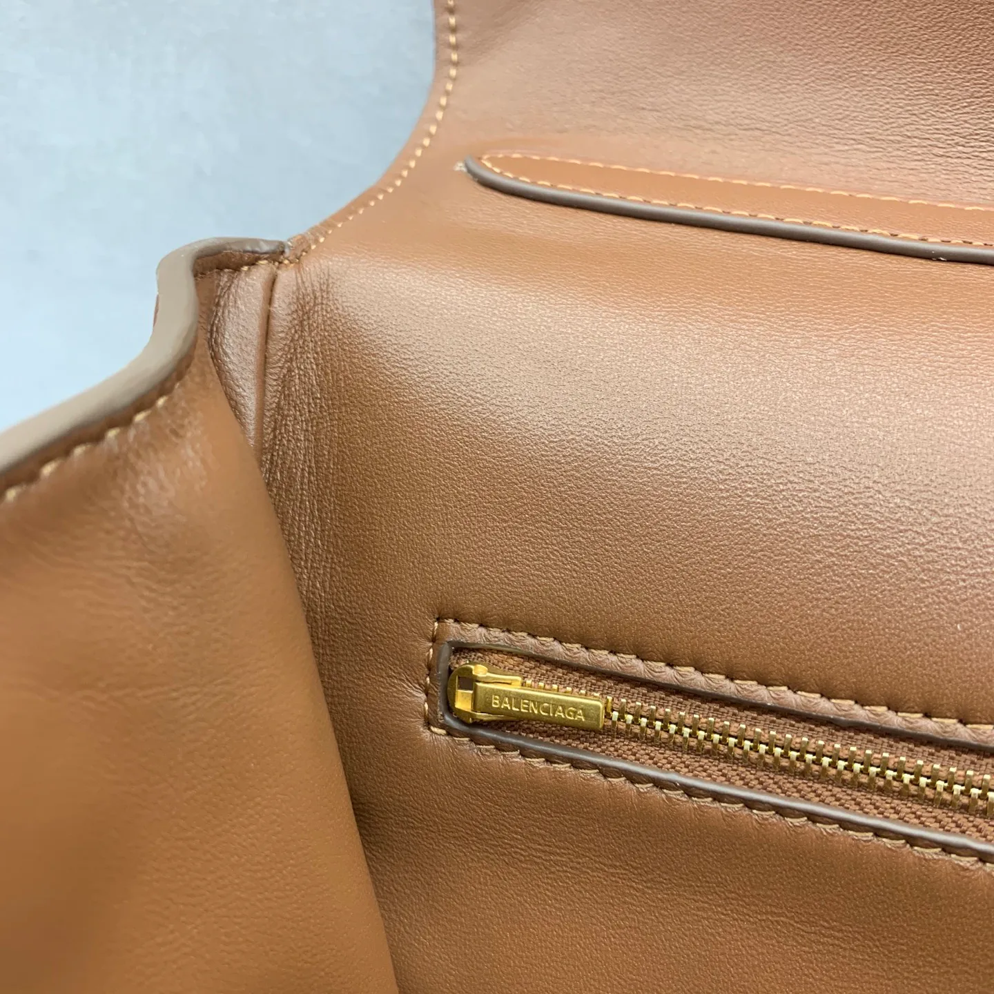 Классические Сумки Женские Balenciaga 18136466