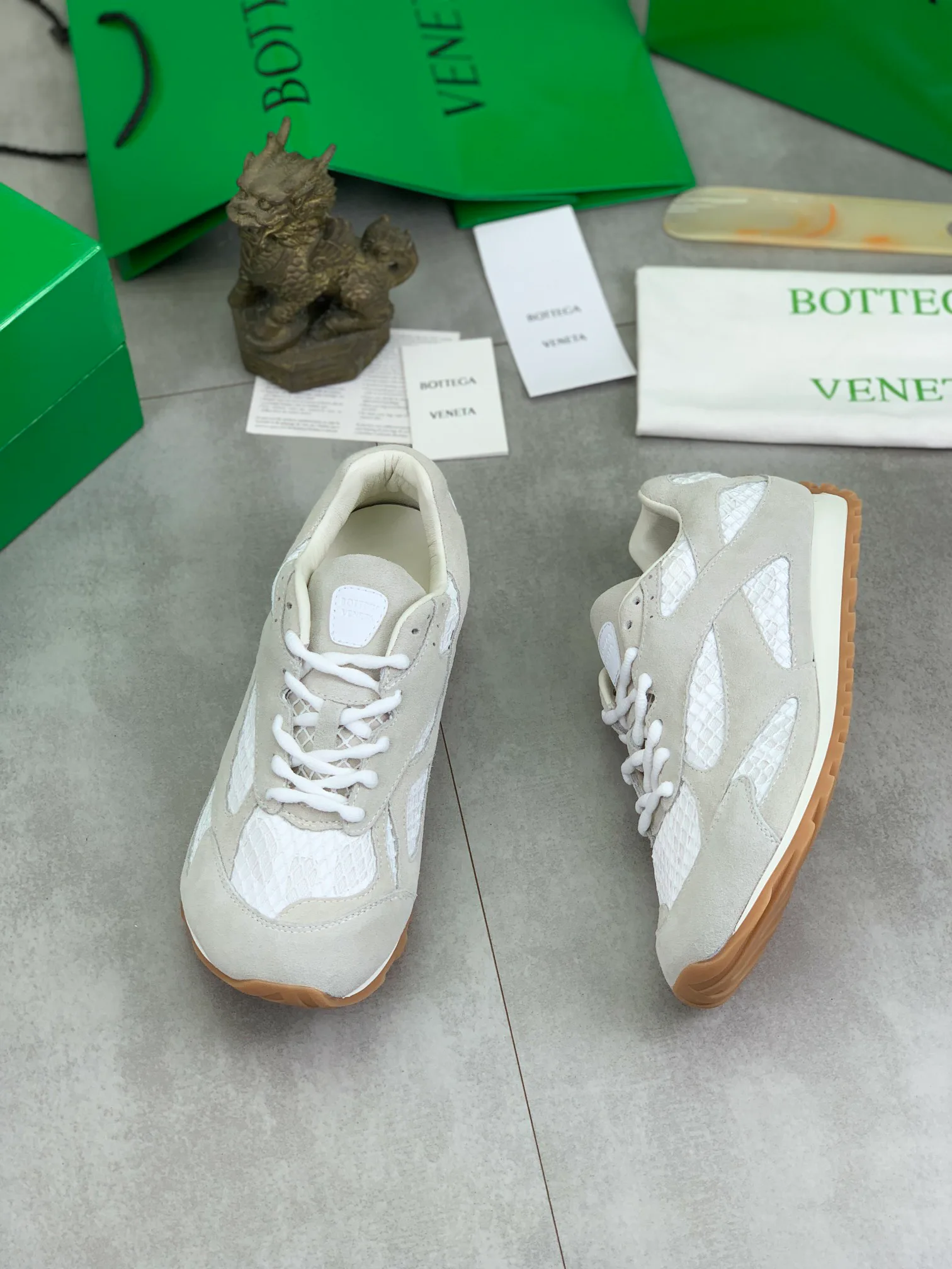 Кроссовки Женские Bottega Veneta 18365182