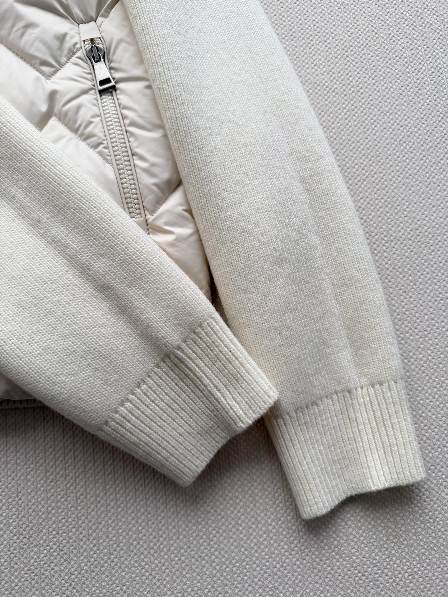 Куртки И Пуховики Женские Moncler 18769818