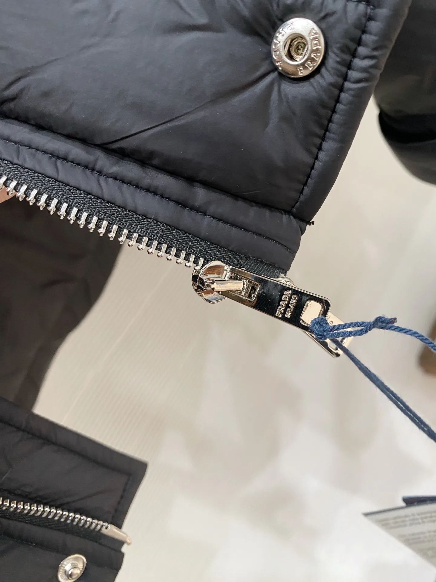 Куртки И Пуховики Мужские Prada 17930654