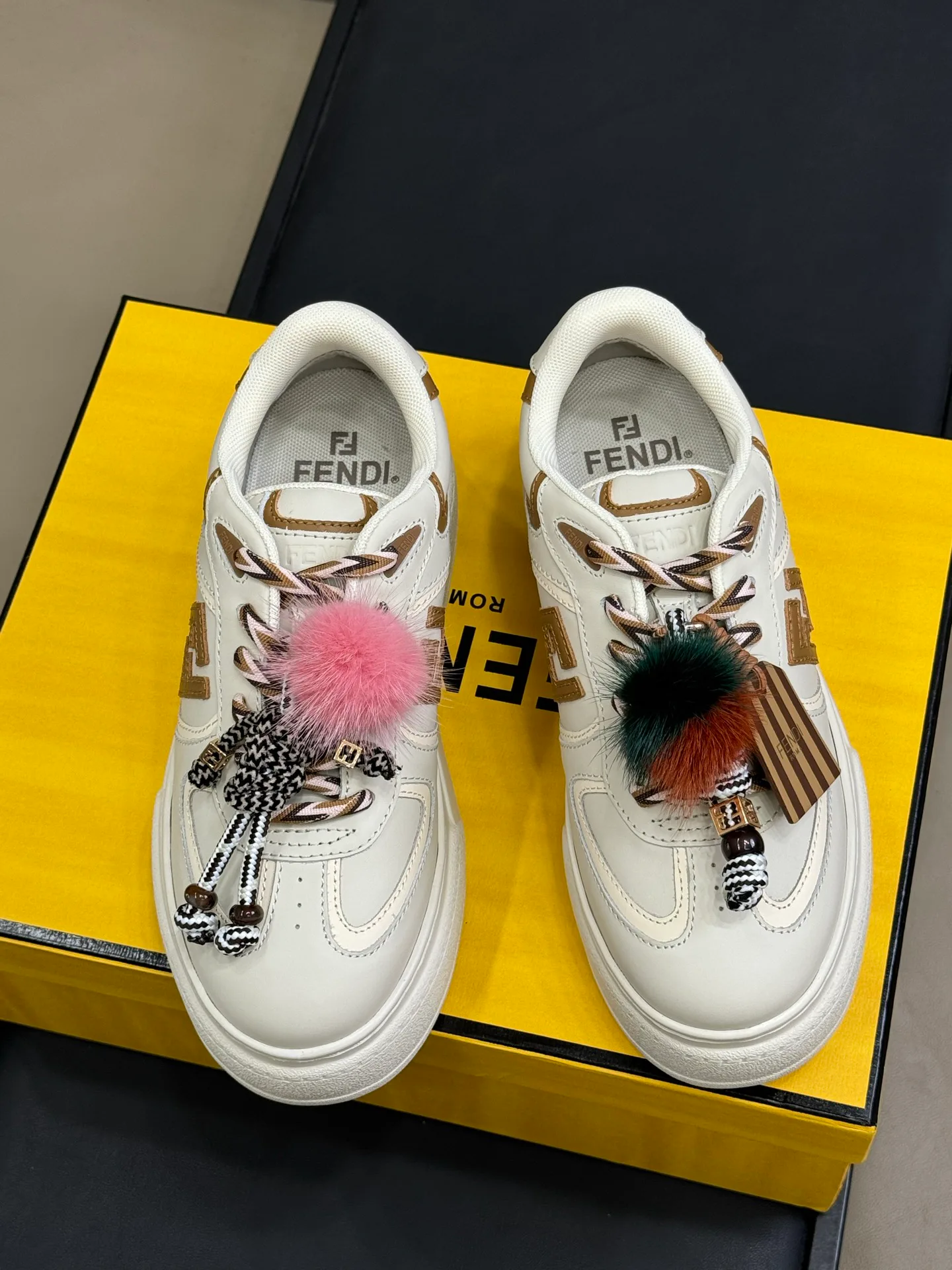 Кроссовки Женские Fendi 71819