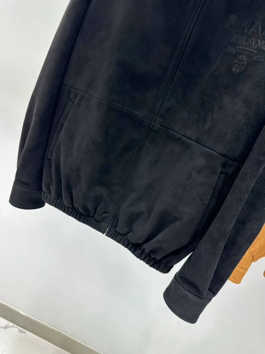 Кожаные Куртки И Дублёнки Женские Prada 13186438