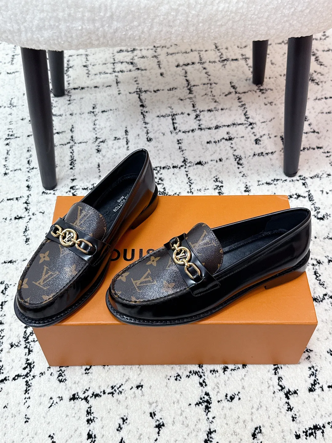 Лоферы Женские Louis Vuitton 442513