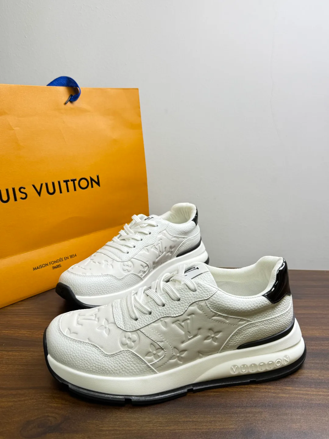 Кроссовки Мужские Louis Vuitton 20114687