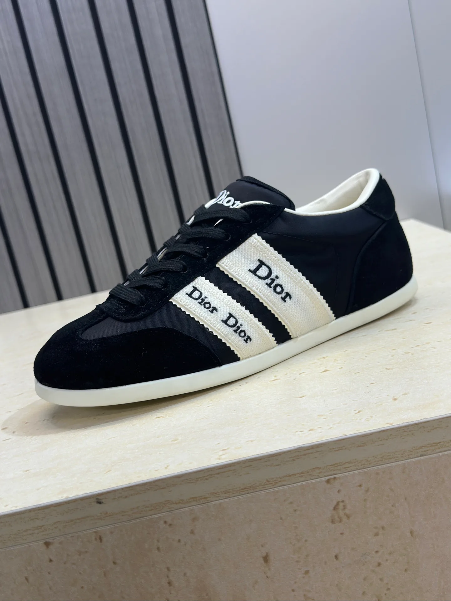 Кроссовки Женские Christian Dior 17612353