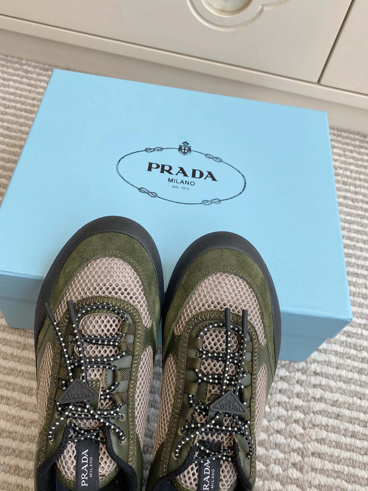 Кроссовки Женские Prada 13239501
