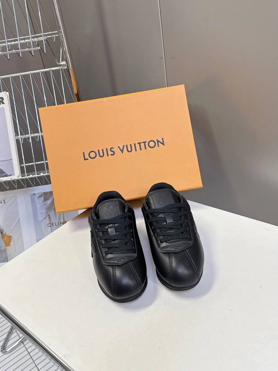 Кроссовки Женские Louis Vuitton 18005447