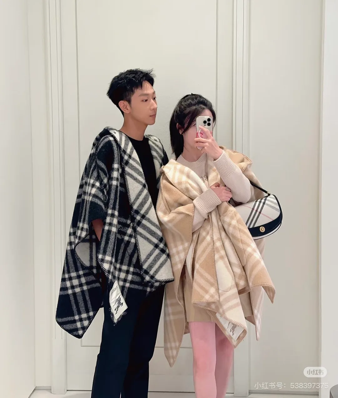 Пальто Женские Burberry 18709486