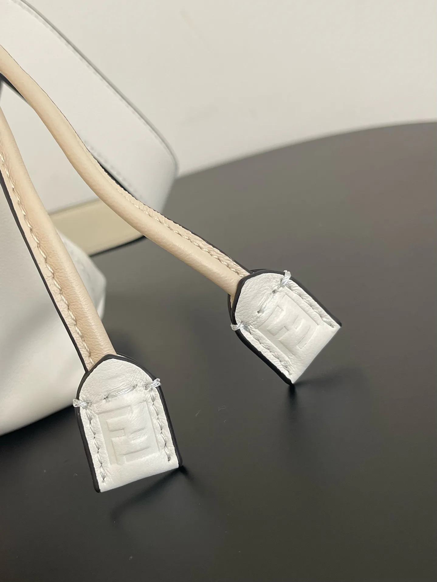 Классические Сумки Женские Fendi 13546218