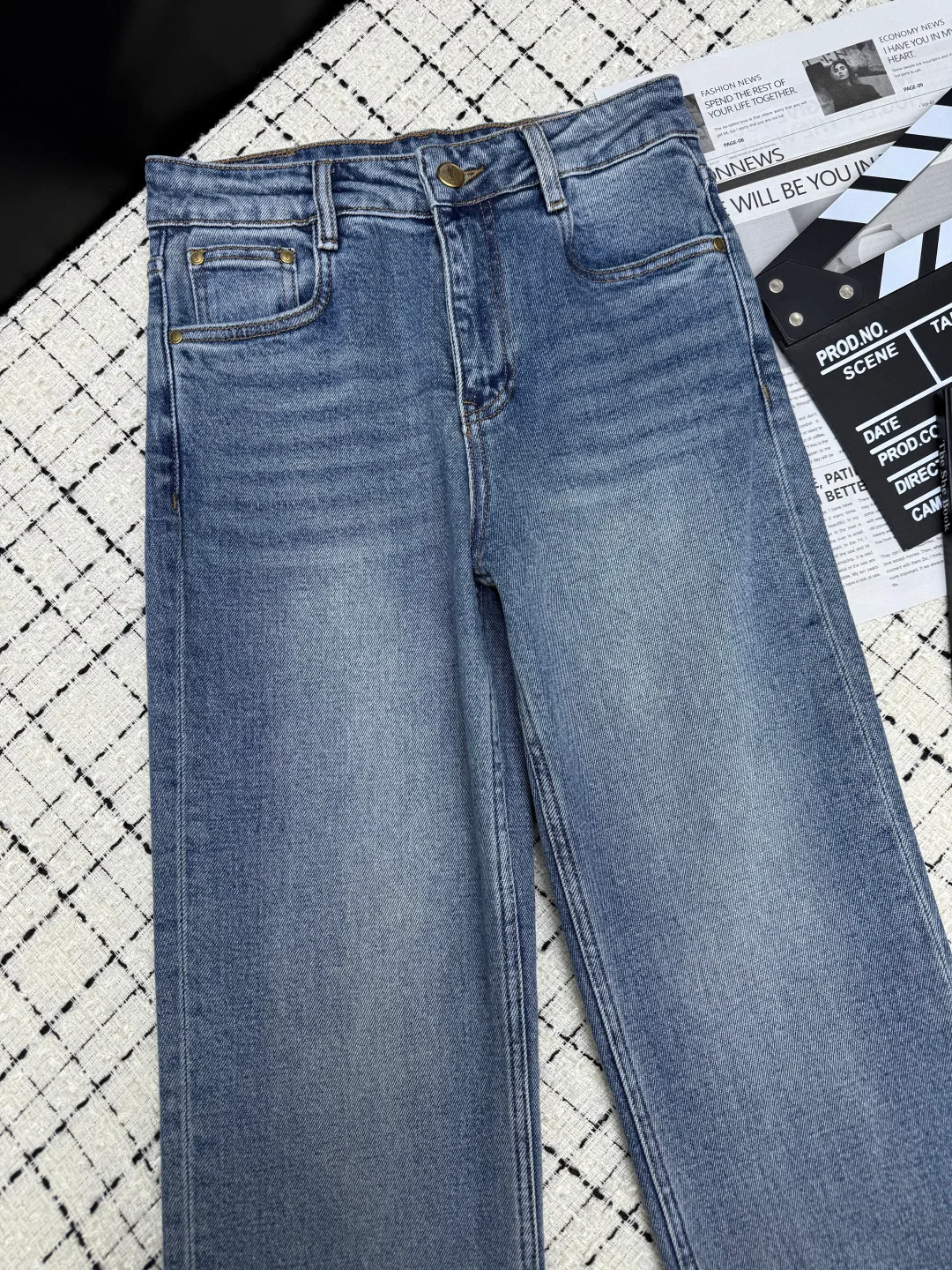 Джинсы Женские Saint Laurent 18864298