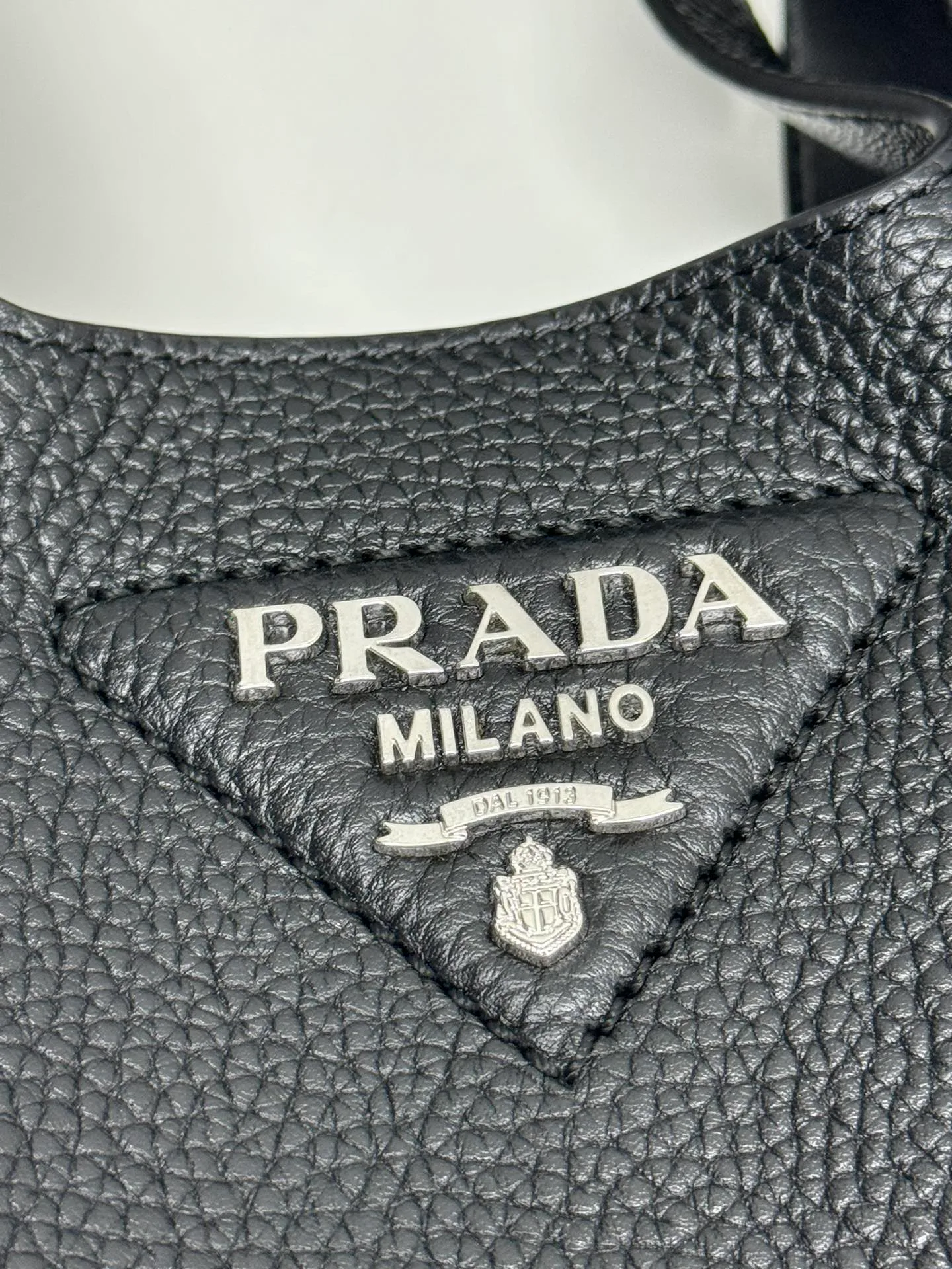 Классические Сумки Женские Prada 363549