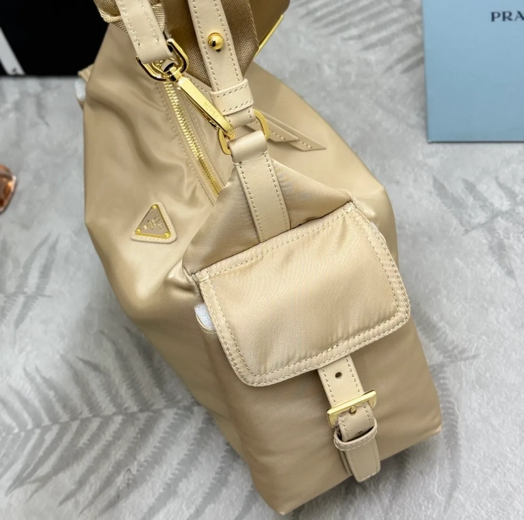 Сумки На Ремне Женские Prada 12583846