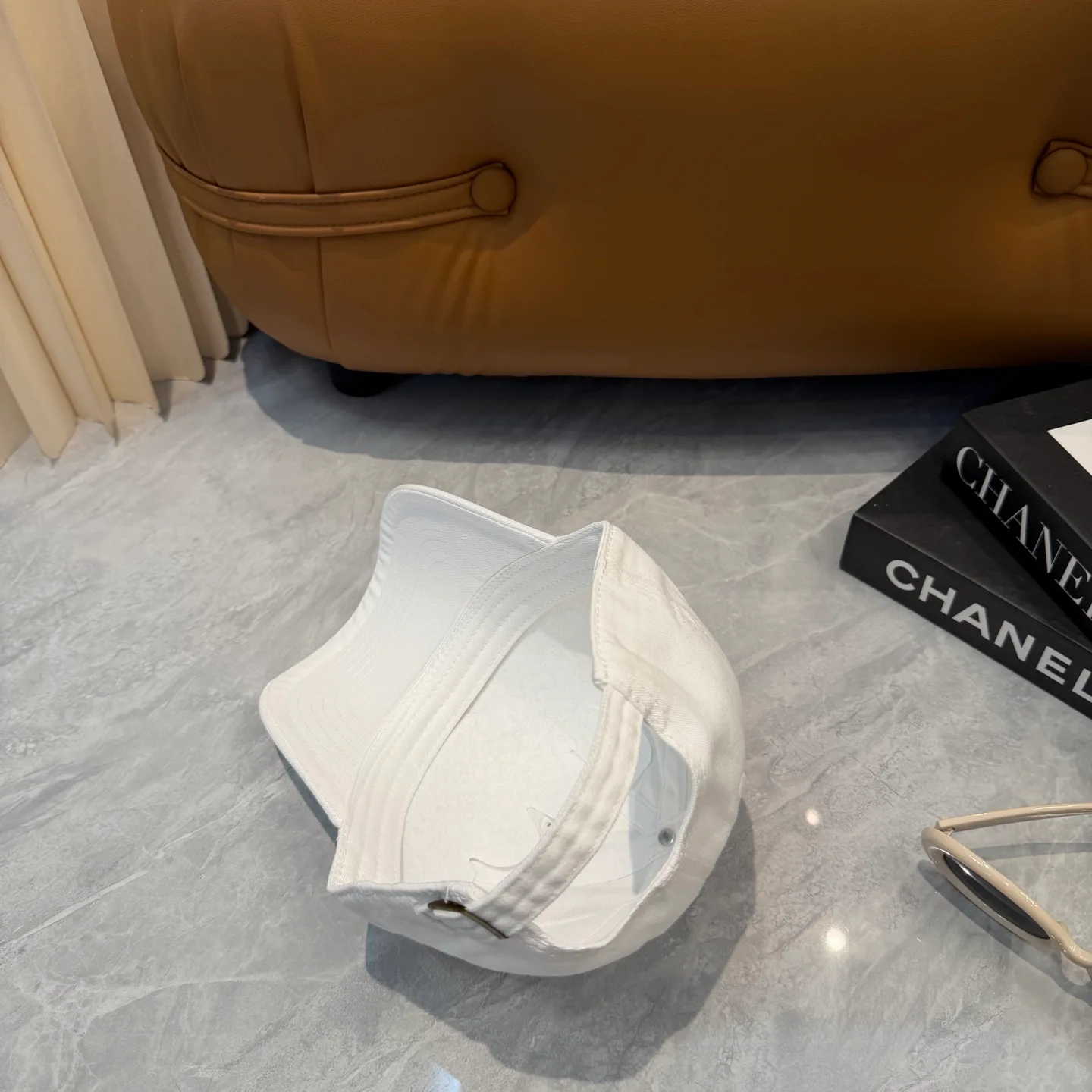Головные Уборы Chanel 17467584