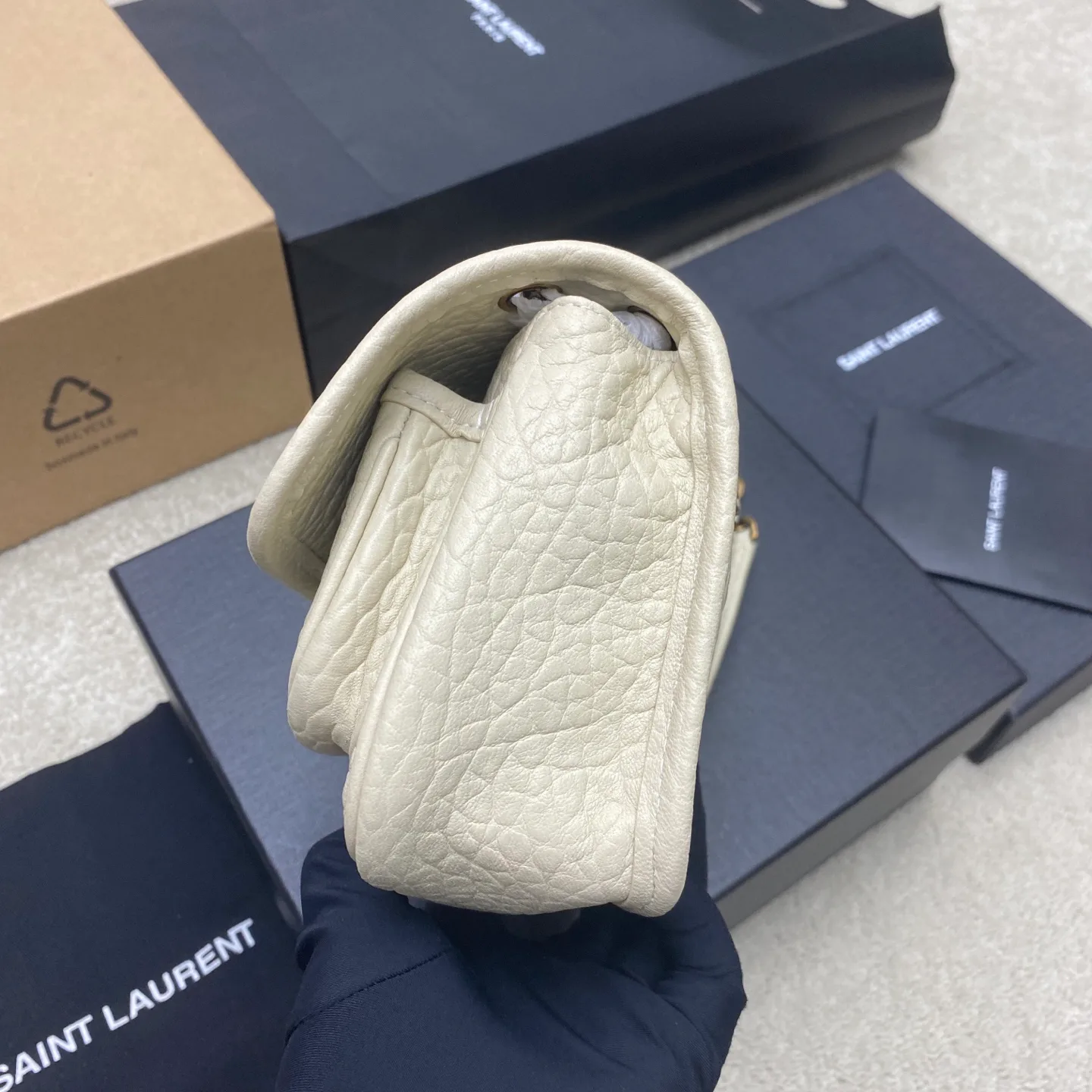 Сумки На Ремне Женские Saint Laurent 13435191