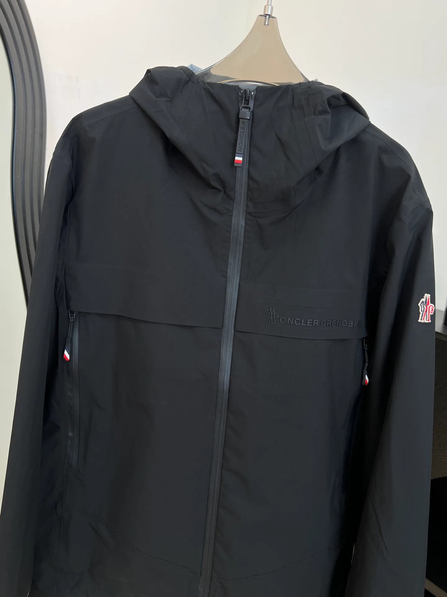 Куртки И Пуховики Мужские Moncler 2993435