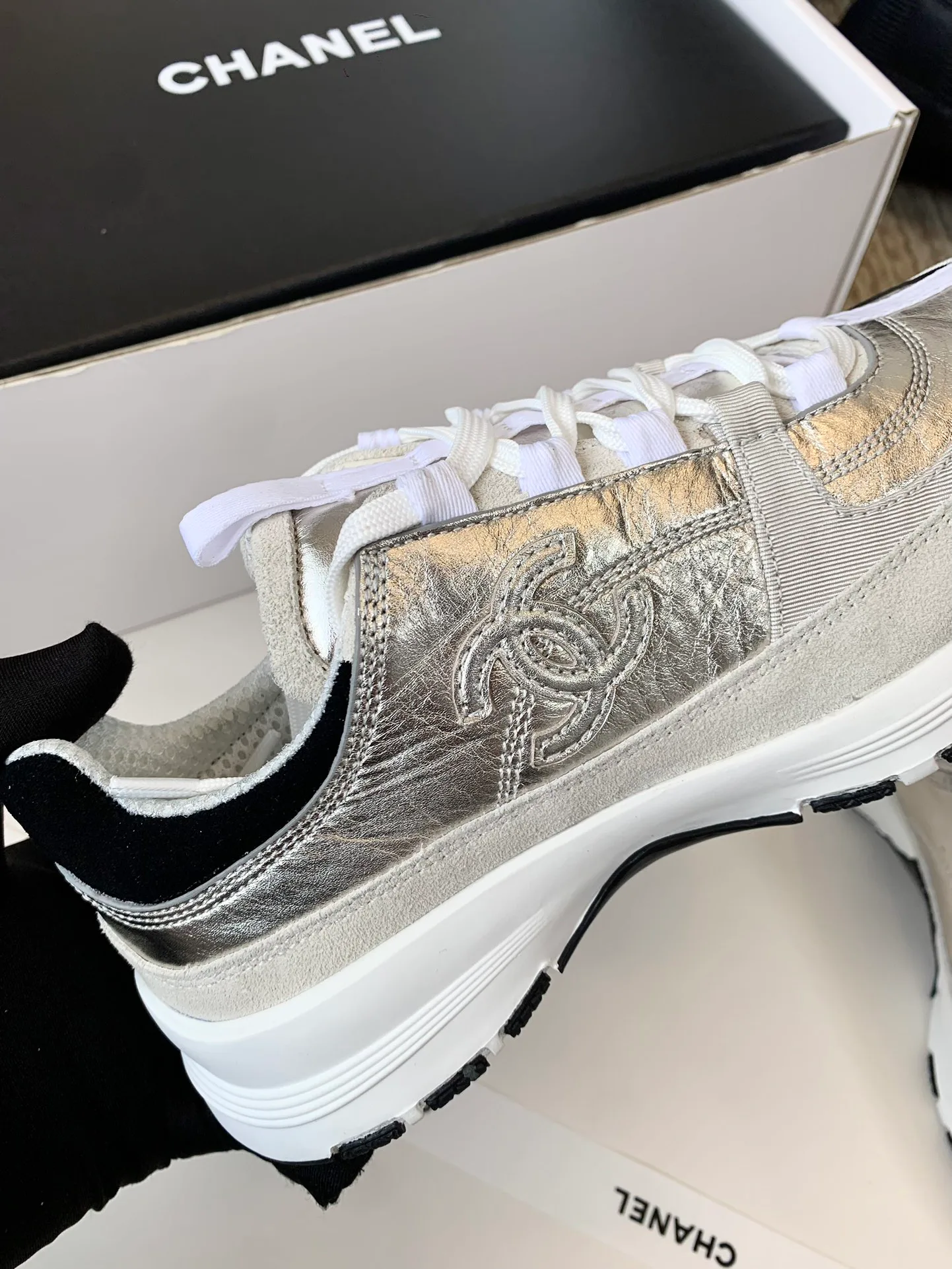 Кроссовки Женские Chanel 10851137