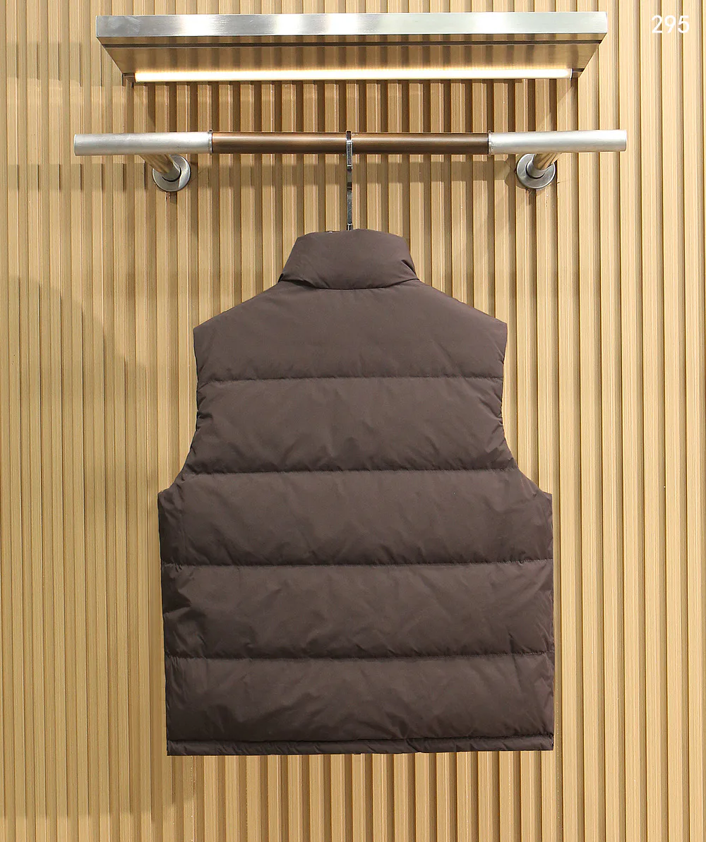Жилеты Женские Burberry 18140830