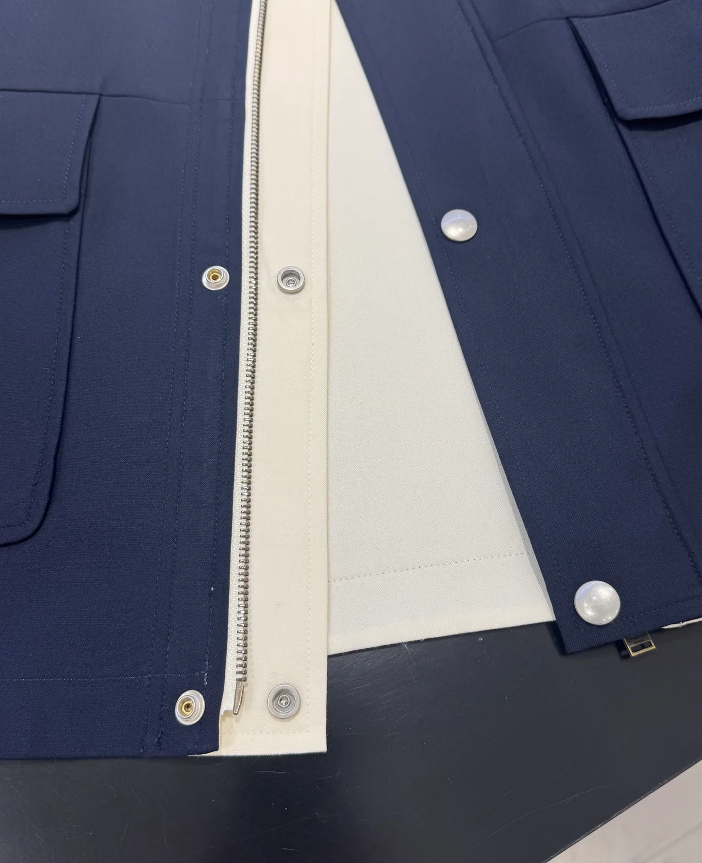 Куртки И Пуховики Женские Saint Laurent 18428471