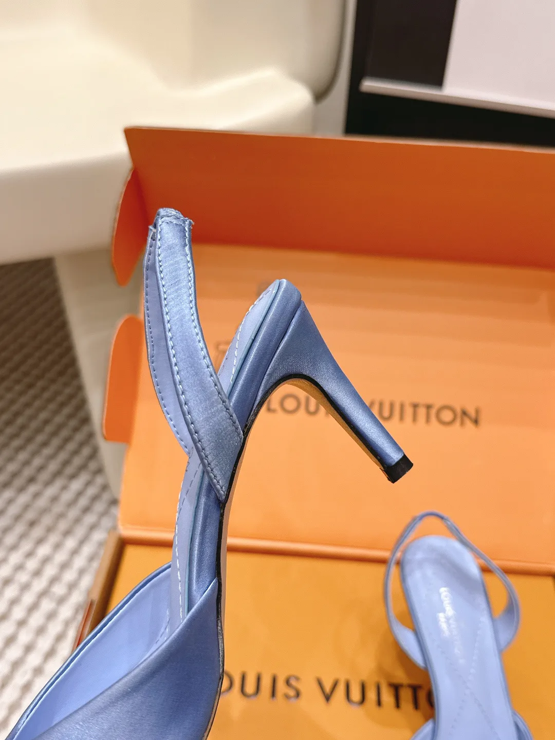 Туфли Женские Louis Vuitton 11518541