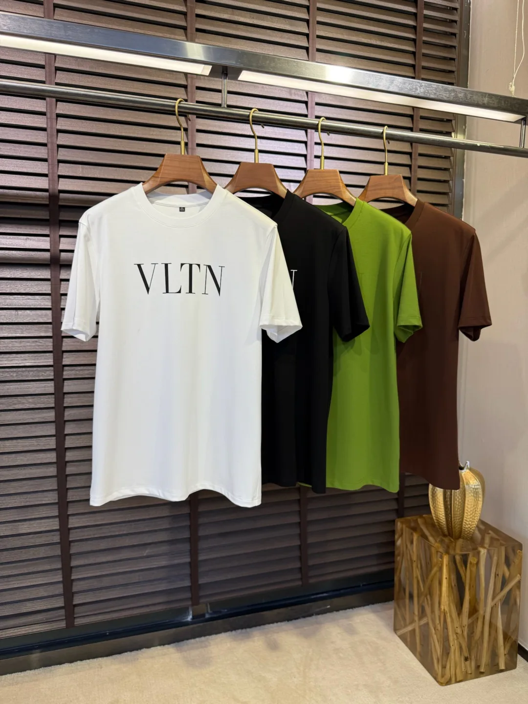 Футболки Женские Valentino 27382