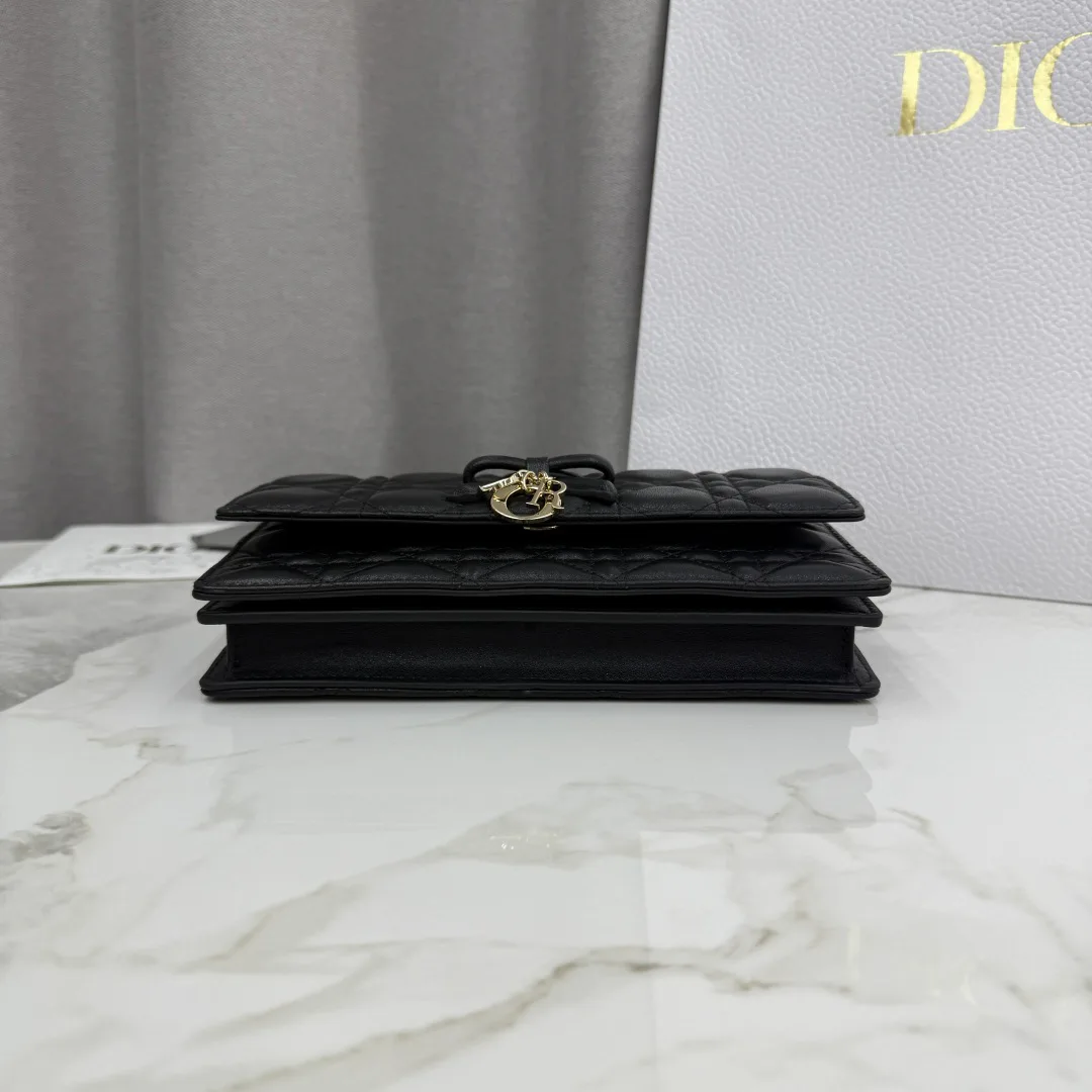Классические Сумки Женские Christian Dior 12594757