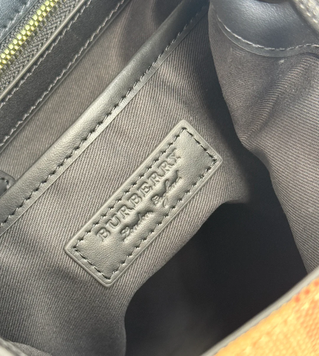 Рюкзаки Женские Burberry 17483289