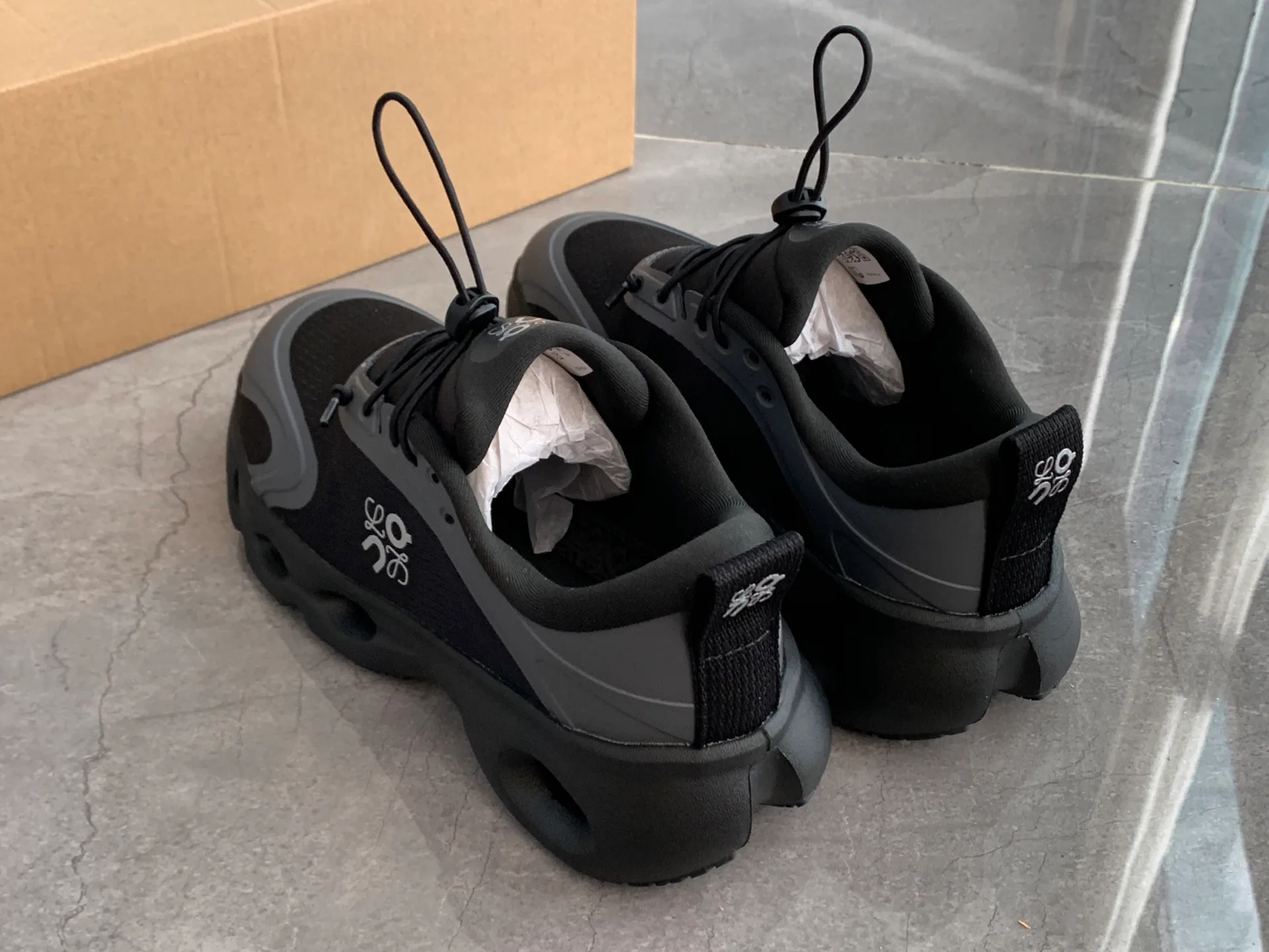 Кроссовки Женские Loewe 173525