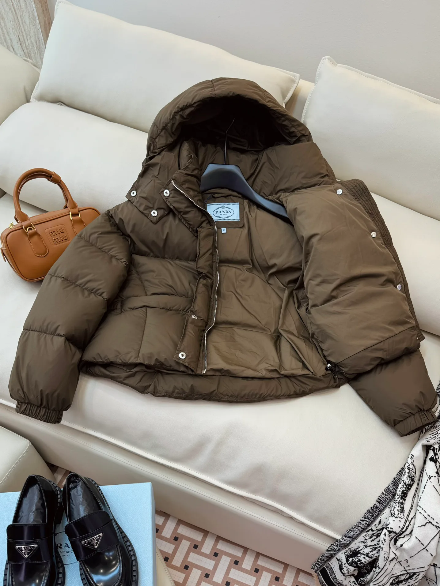 Куртки И Пуховики Женские Prada 17910128