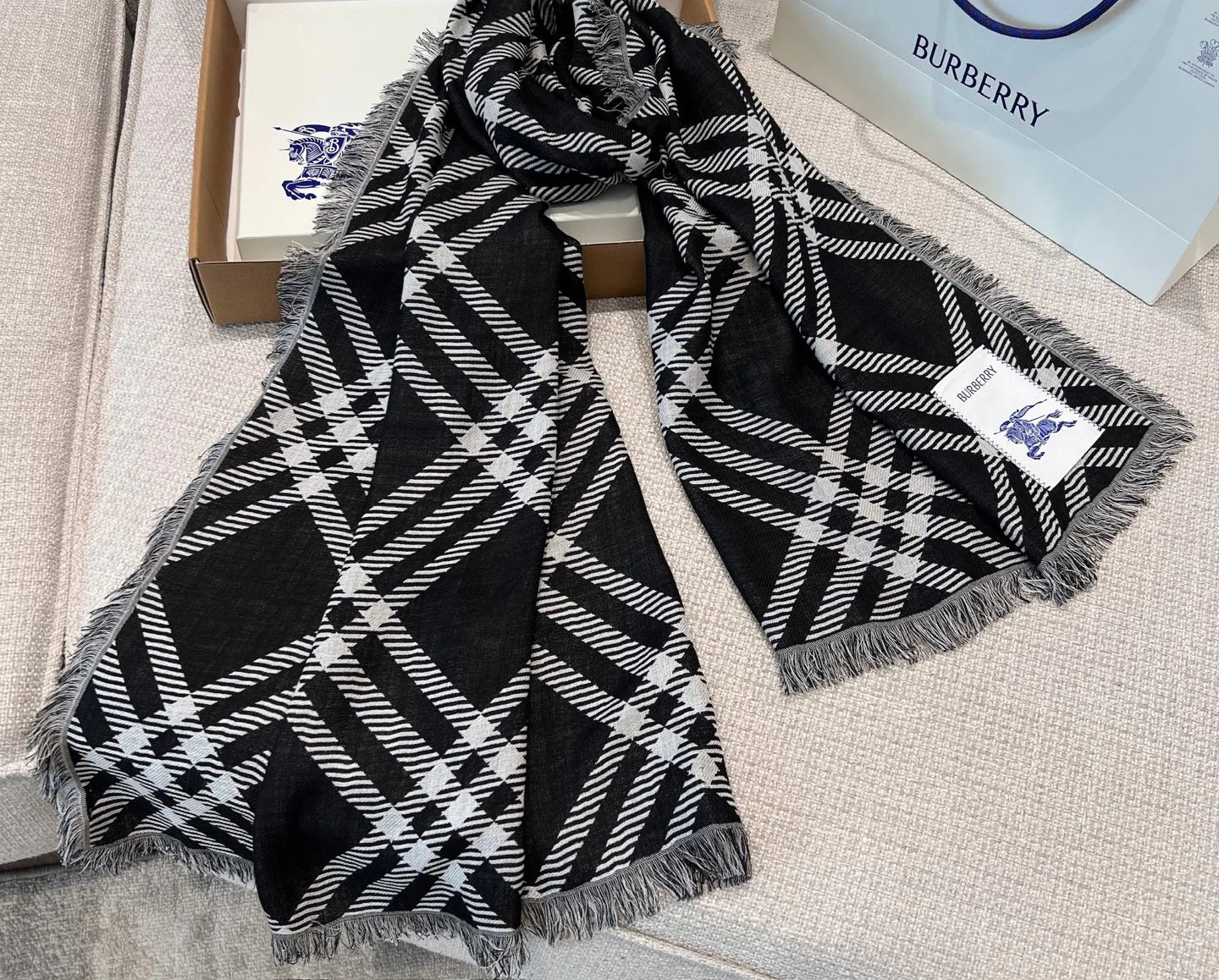 Шарфы Burberry 290108