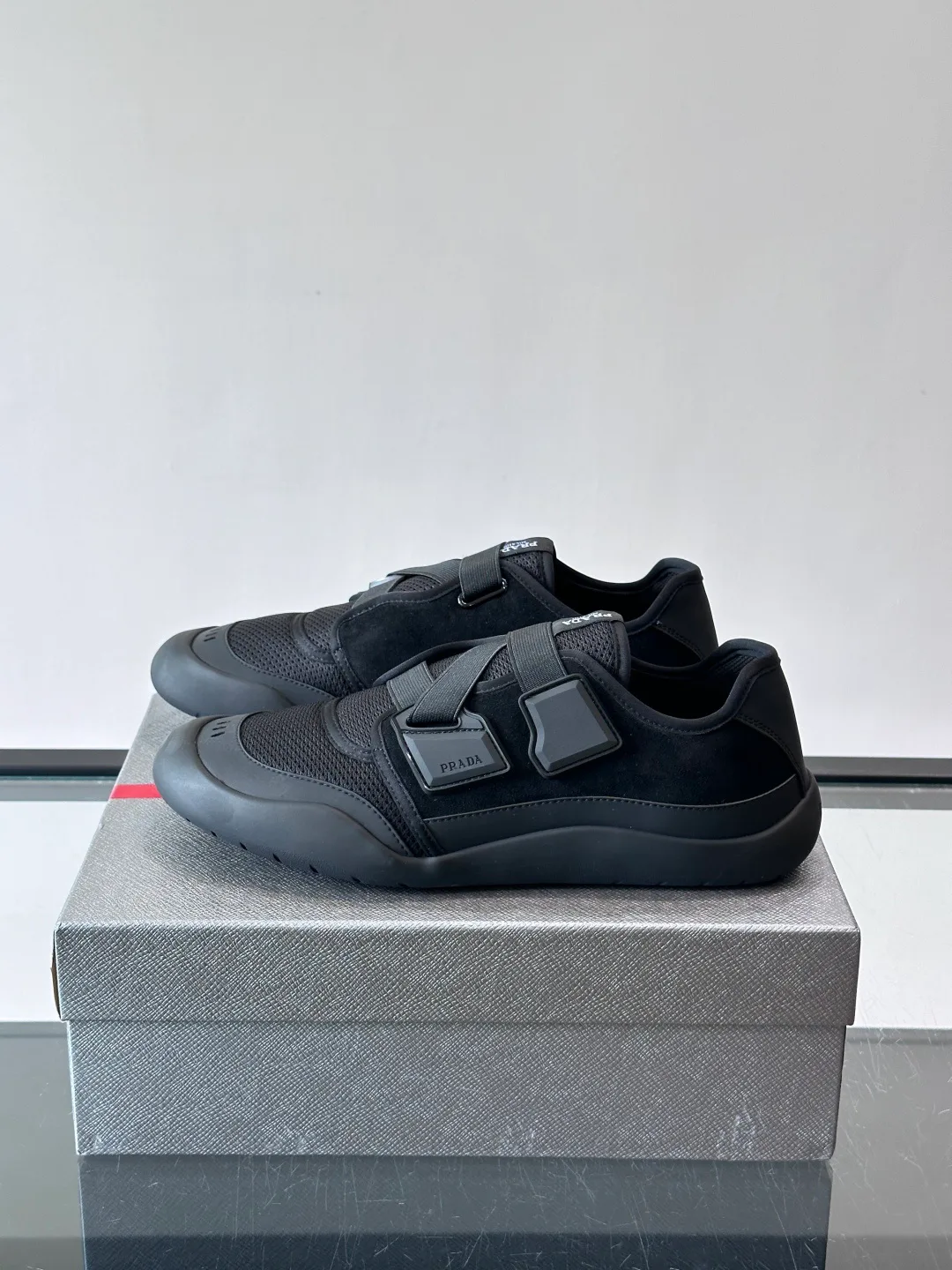 Кроссовки Мужские Prada 17322799