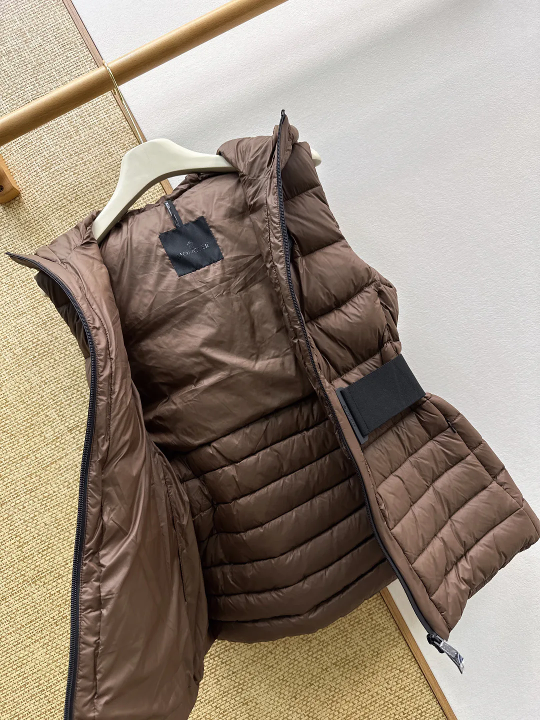 Жилеты Женские Moncler 18108606