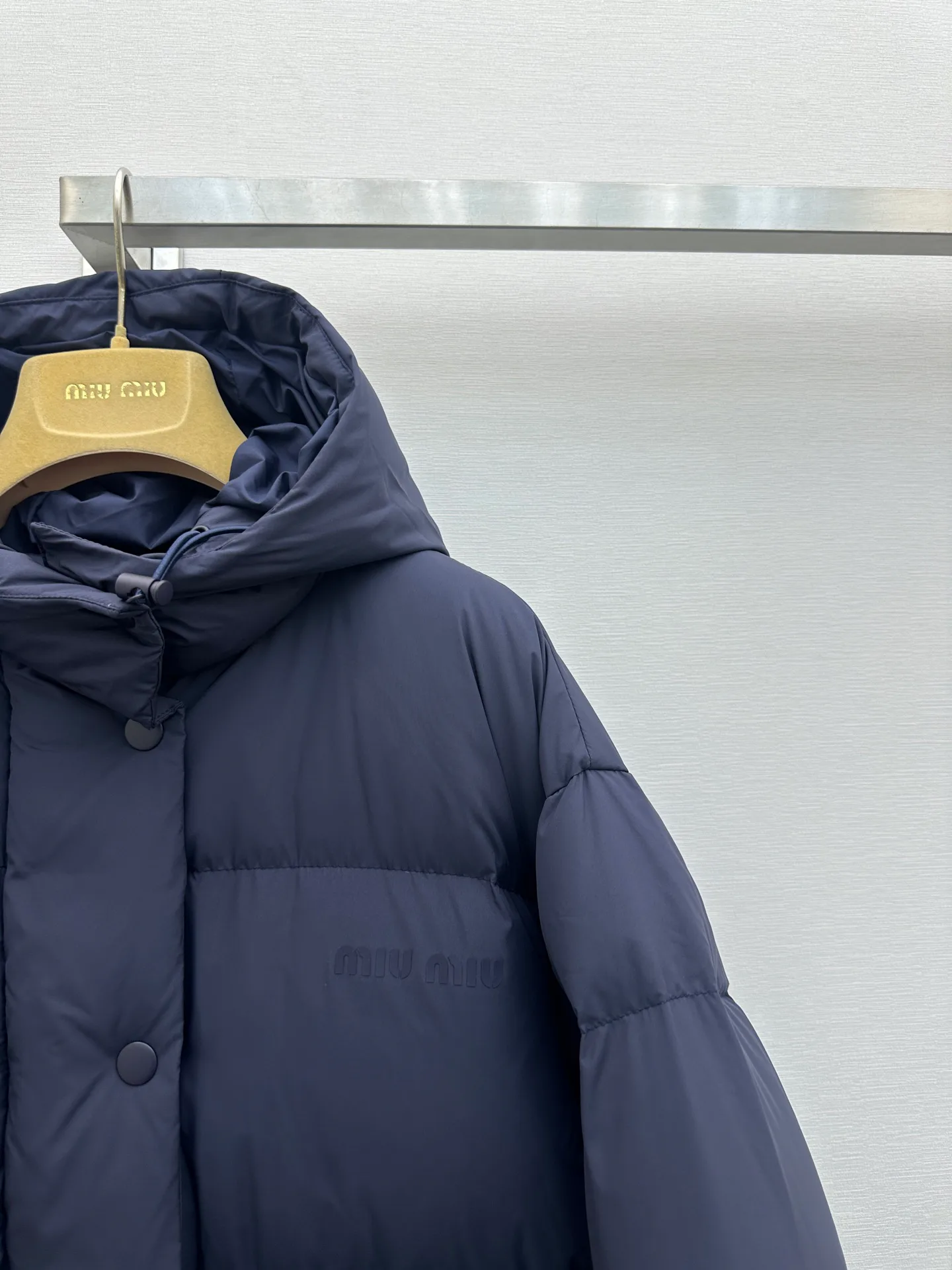 Куртки И Пуховики Женские Miu Miu 18847895
