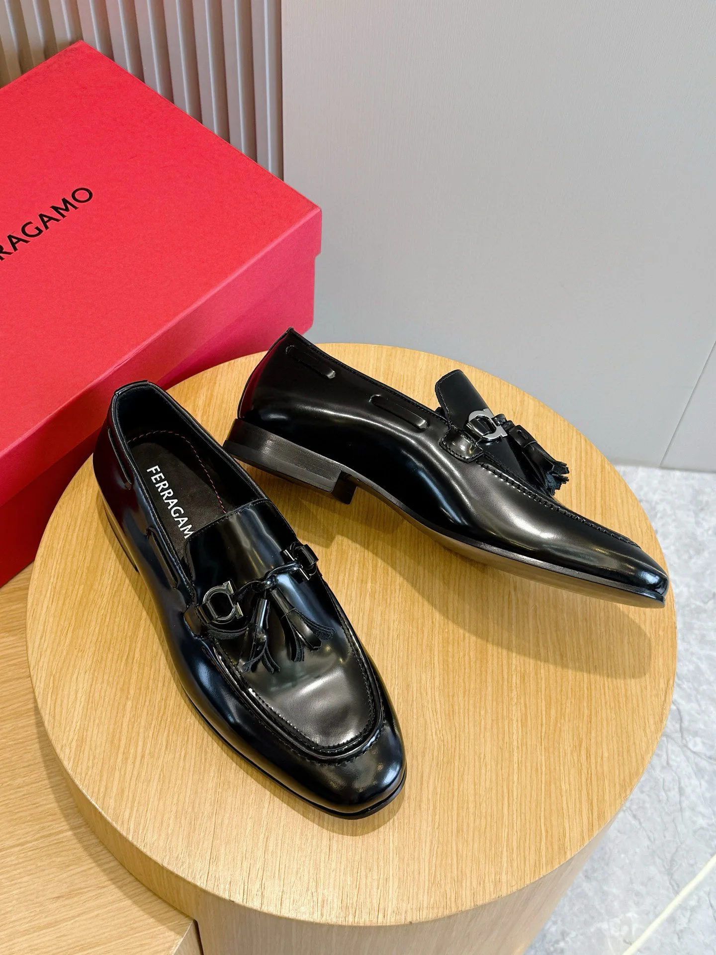 Лоферы Мужские Salvatore Ferragamo 48048