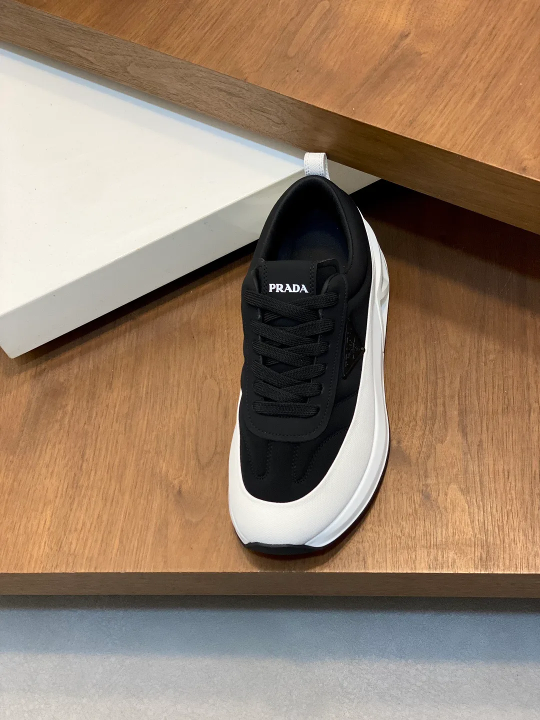 Кроссовки Мужские Prada 18116617