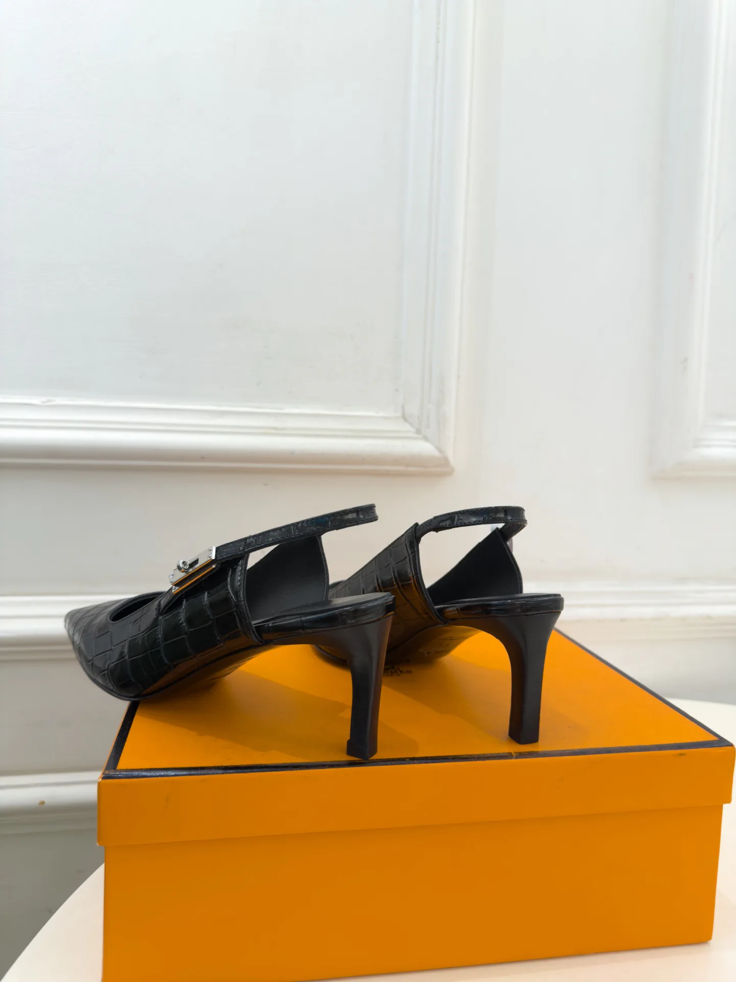 Босоножки Женские Hermes 18609218