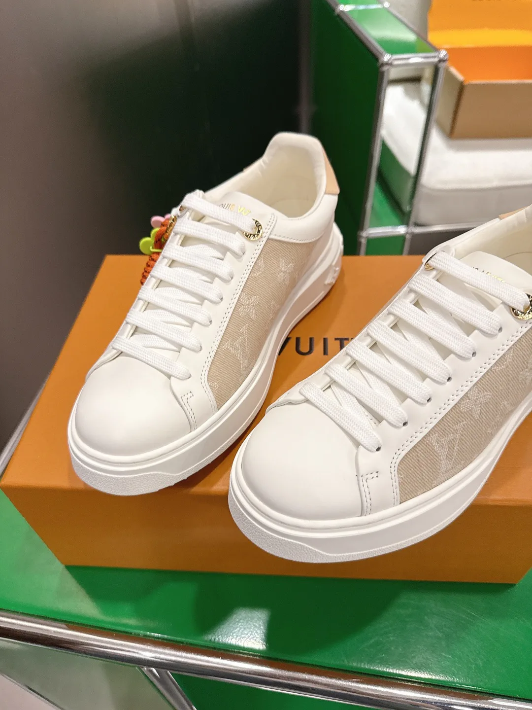 Кеды Женские Louis Vuitton 13152674