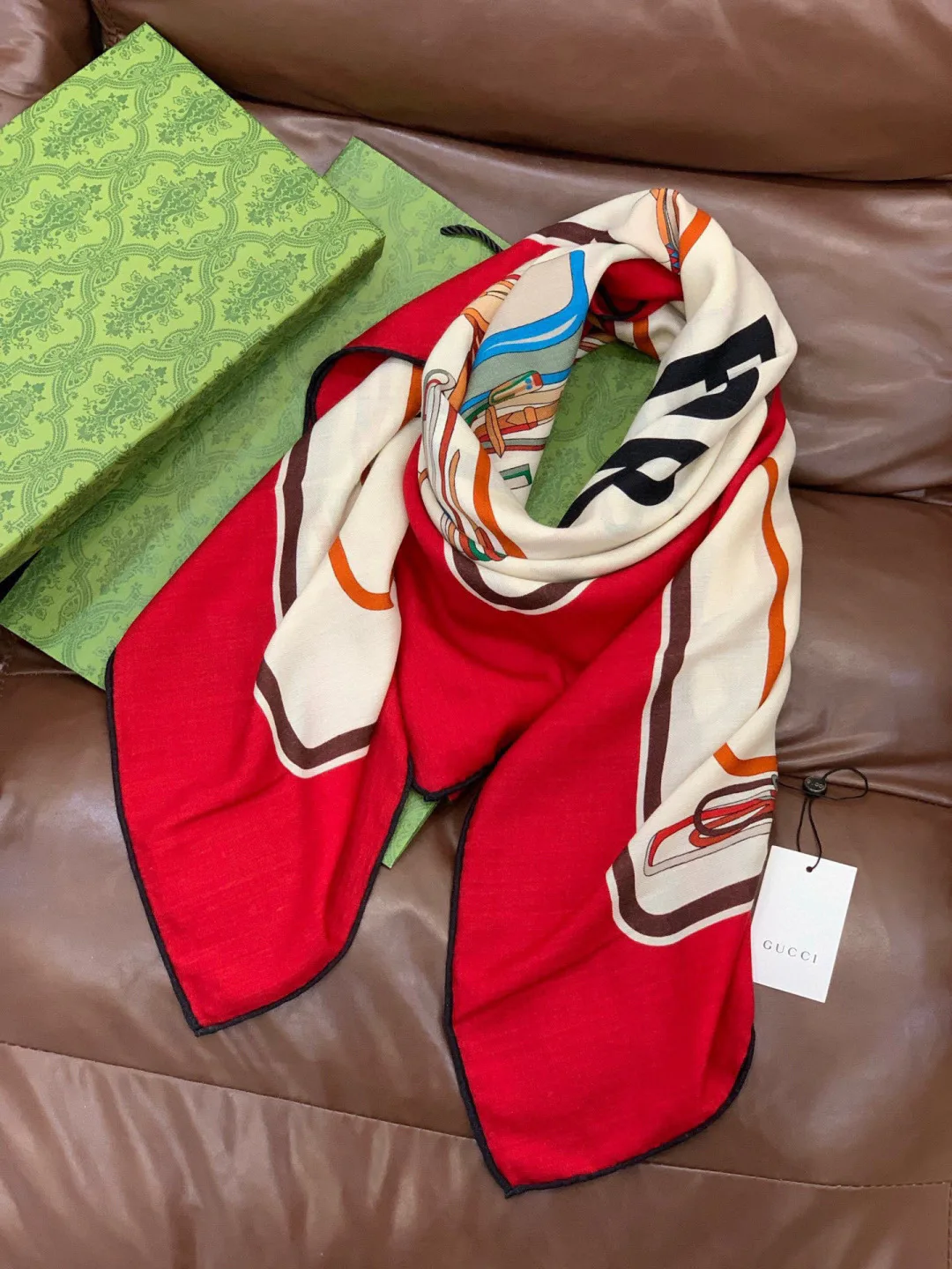 Шарфы Gucci 895187