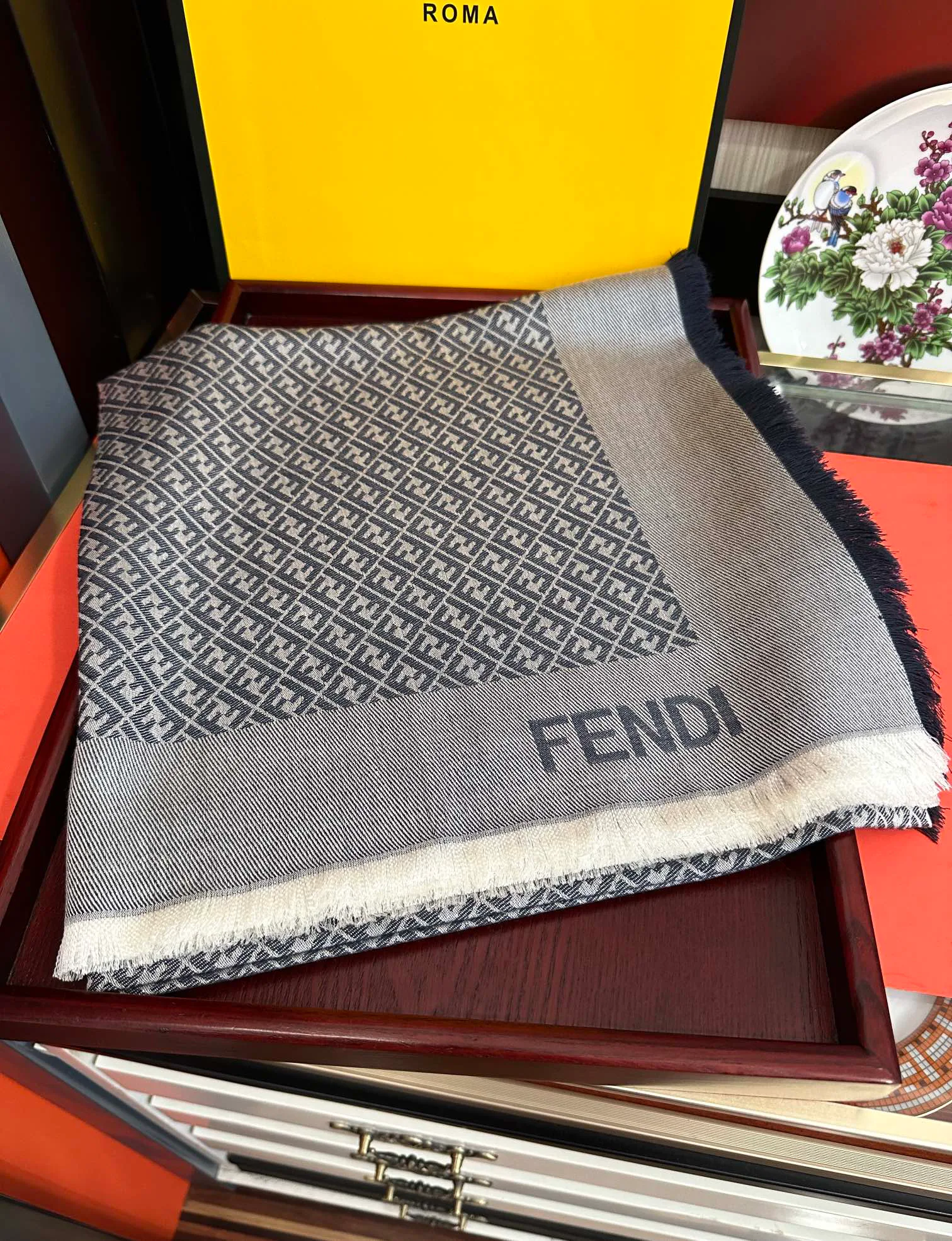 Платки Fendi 4516092