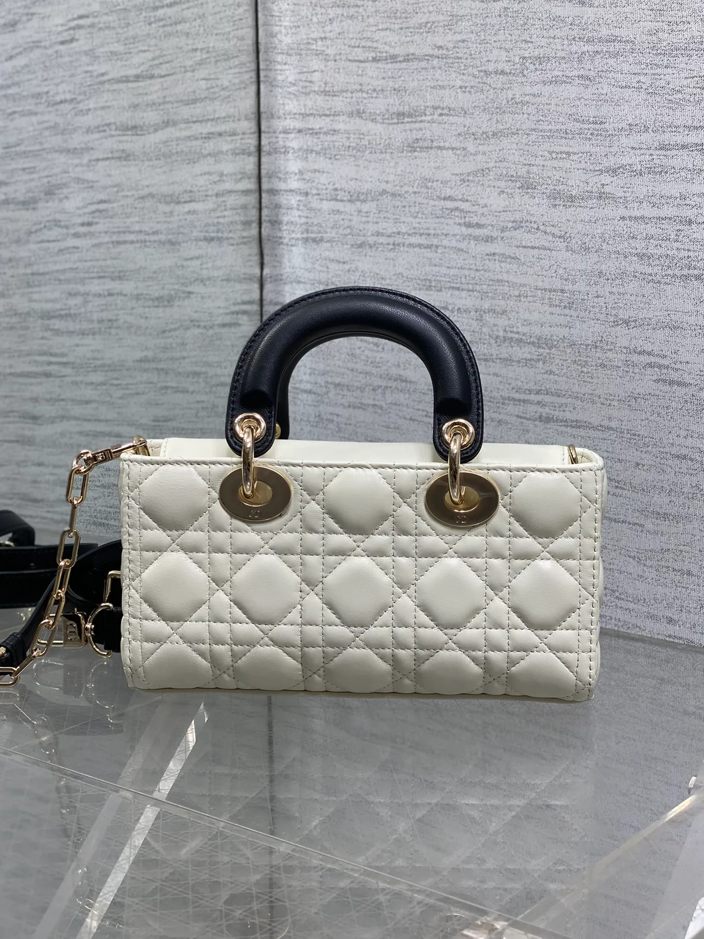 Классические Сумки Женские Christian Dior 11685158