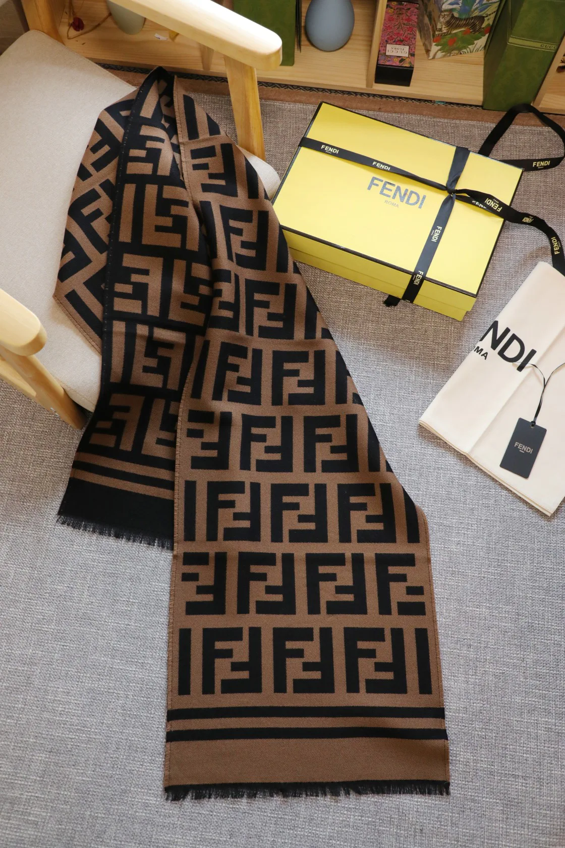 Шарфы Fendi 9632593