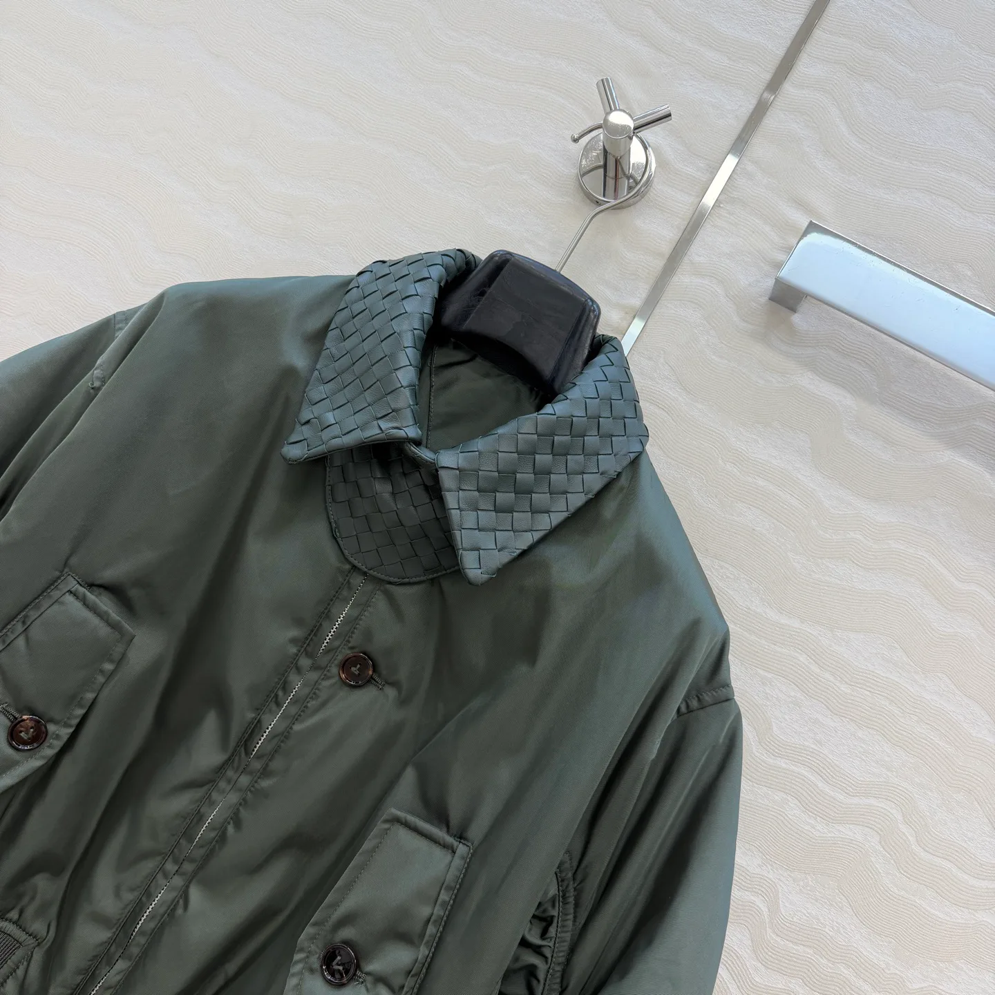 Куртки И Пуховики Женские Bottega Veneta 18501586