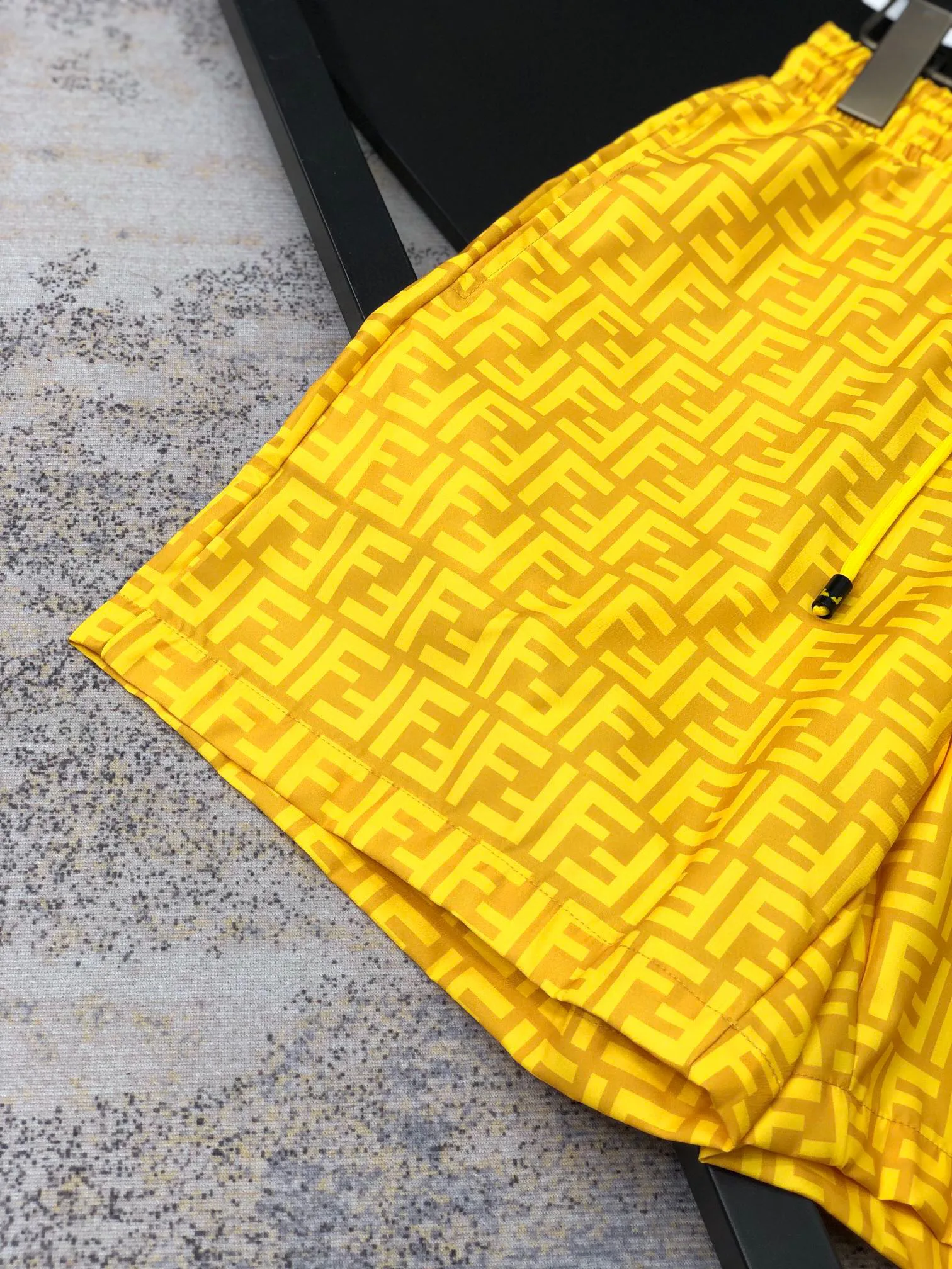 Шорты Мужские Fendi 10987910