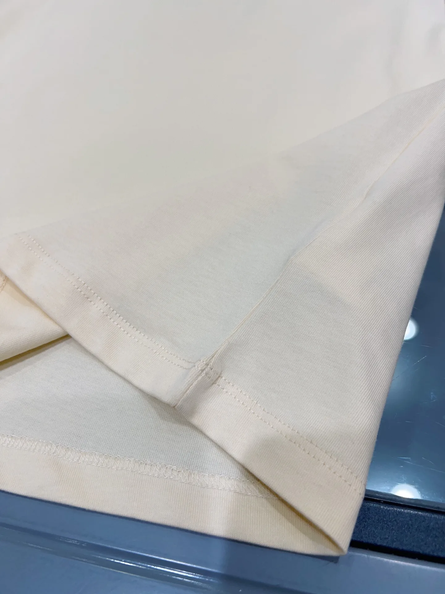 Футболки Женские Ami Paris 1696612