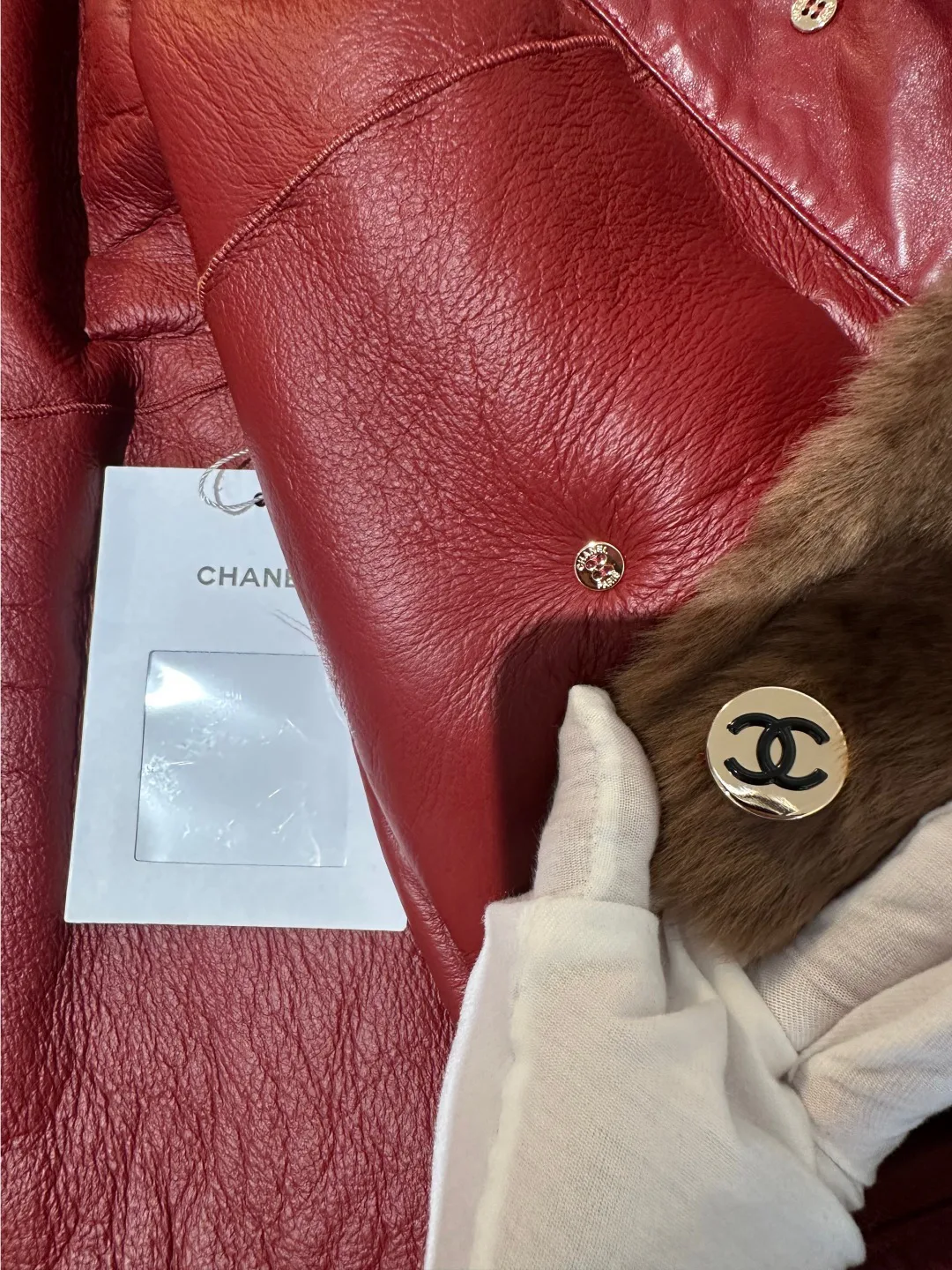 Кожаные Куртки И Дублёнки Женские Chanel 18040597